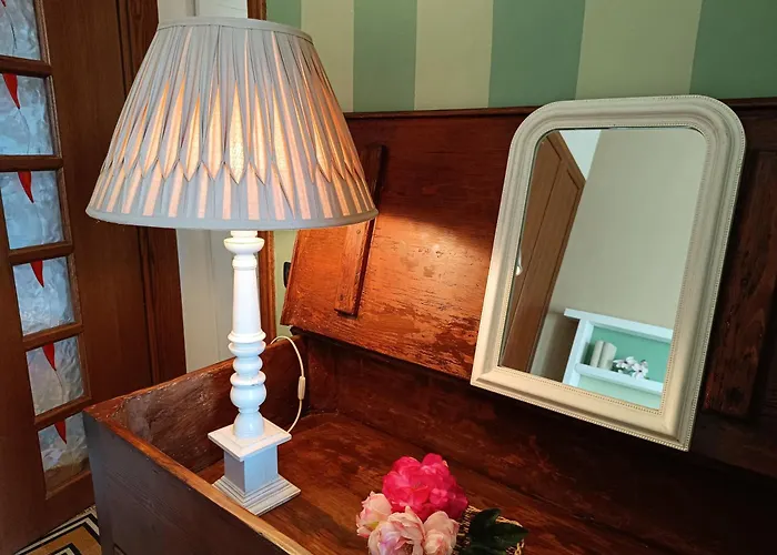 Florence Castle Apartment 2 Bedrooms, 2 Bathrooms